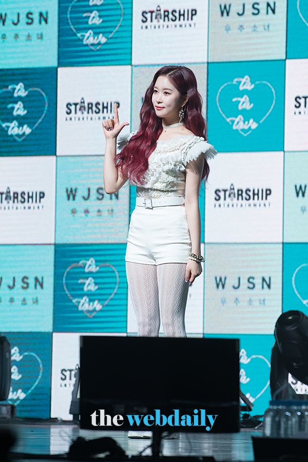 우주소녀 다영, 새 미니앨범 '우주 스테이(WJ STAY)?' 쇼케이스 현장