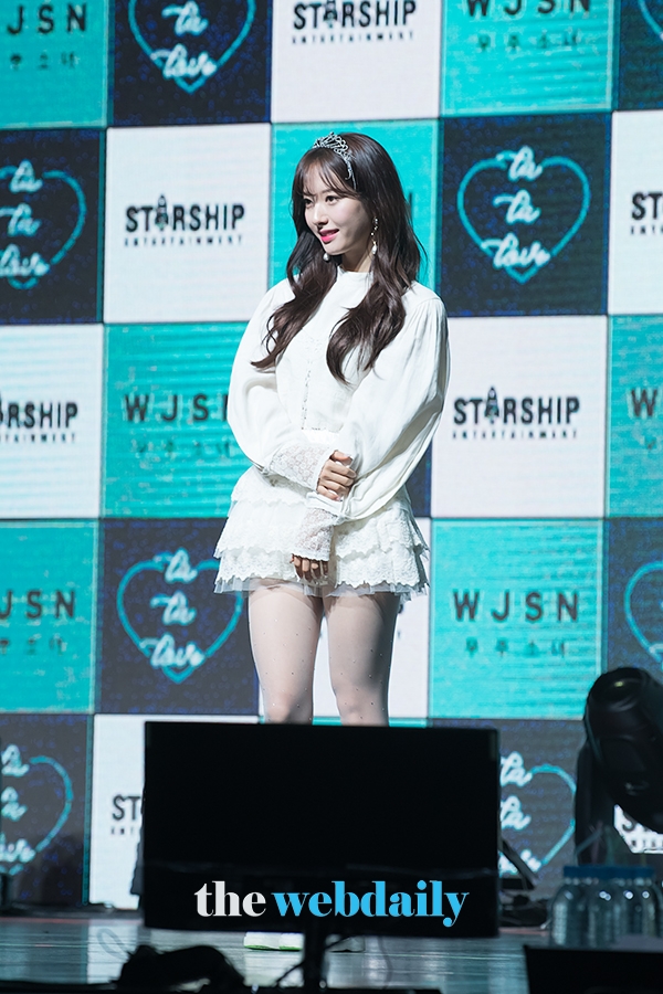 우주소녀 보나, 새 미니앨범 '우주 스테이(WJ STAY)?' 쇼케이스 현장