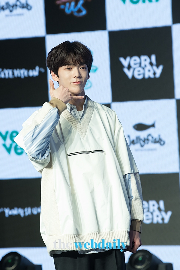 베리베리 민찬, 데뷔 앨범 '베리어스(VERI-US)' 발매 기념 쇼케이스 현장