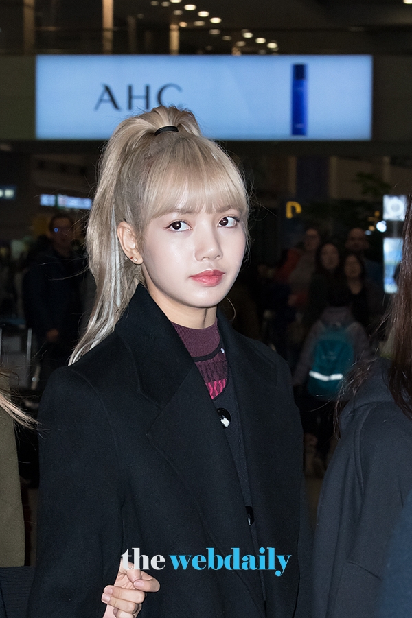 BLACKPINK(블랙핑크) 리사, 인천국제공항 입국 현장
