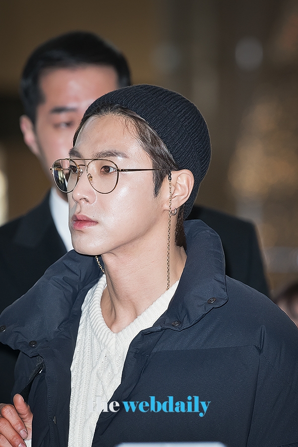 동방신기(TVXQ) 유노윤호, 김포국제공항 출국 현장