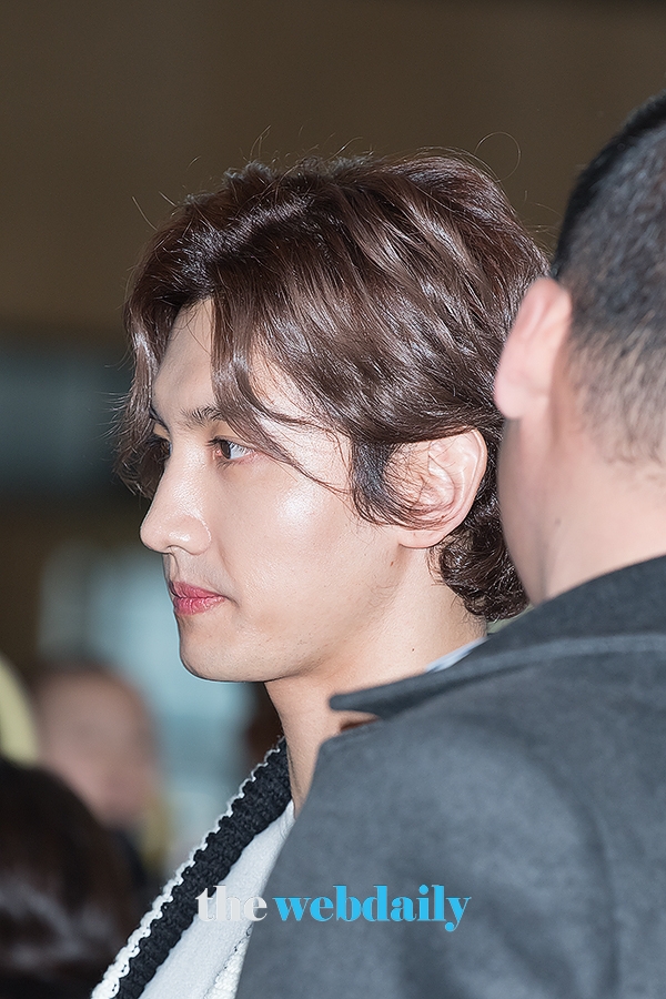동방신기(TVXQ) 최강창민, 김포국제공항 출국 현장