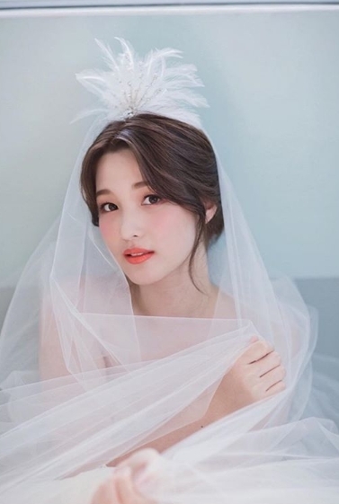 사진= 율희 인스타그램