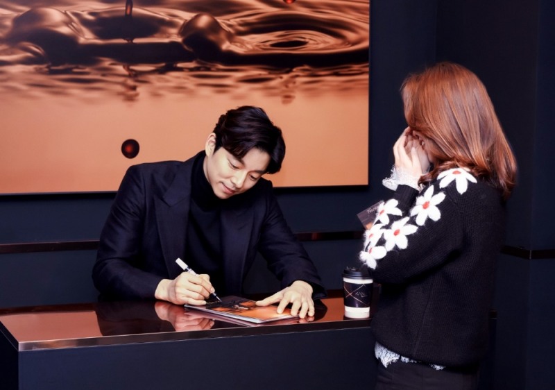 동서식품, 모델 공유와 함께하는 ‘카누 시그니처展 도슨트 투어’ 개최