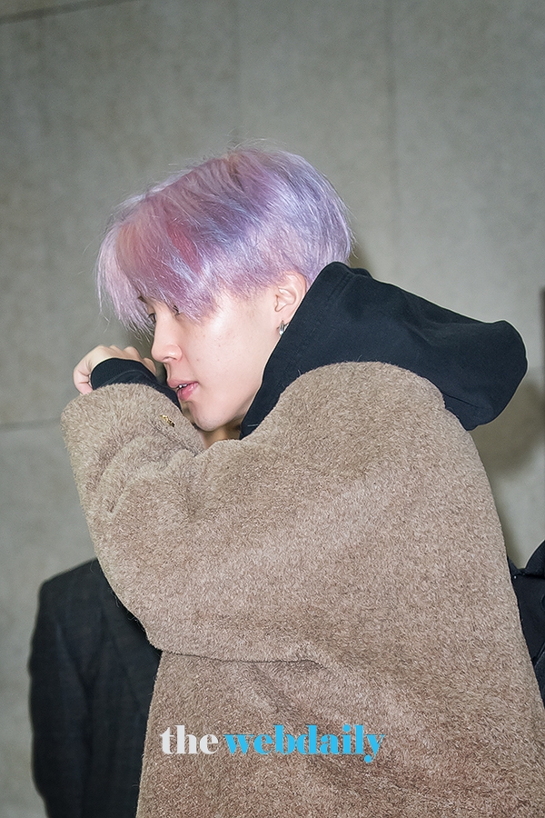 방탄소년단(BTS) 지민, 김포국제공항 전용기 청사 출국 현장