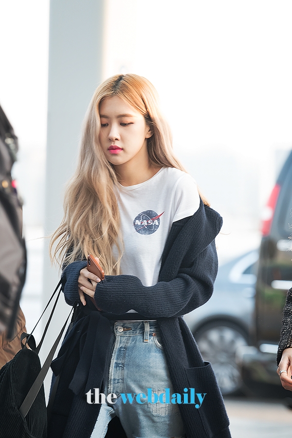 BLACKPINK(블랙핑크) 로제, 인천국제공항 출국 현장