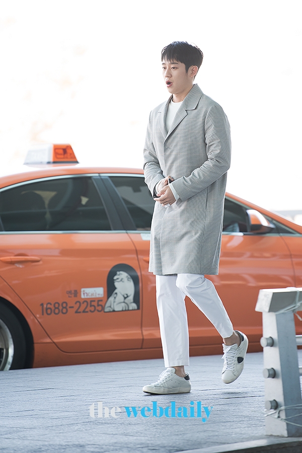 정해인, 인천국제공항 출국 현장