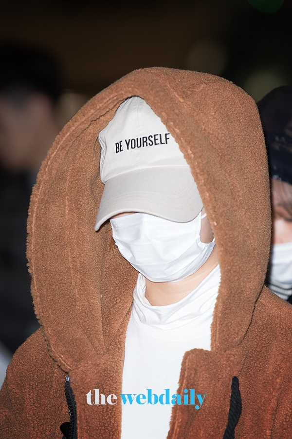 TWICE(트와이스) 사나, 김포국제공항 출국 현장