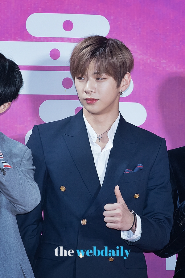 워너원(WannaOne) 강다니엘, ‘서울가요대상’레드카펫 행사