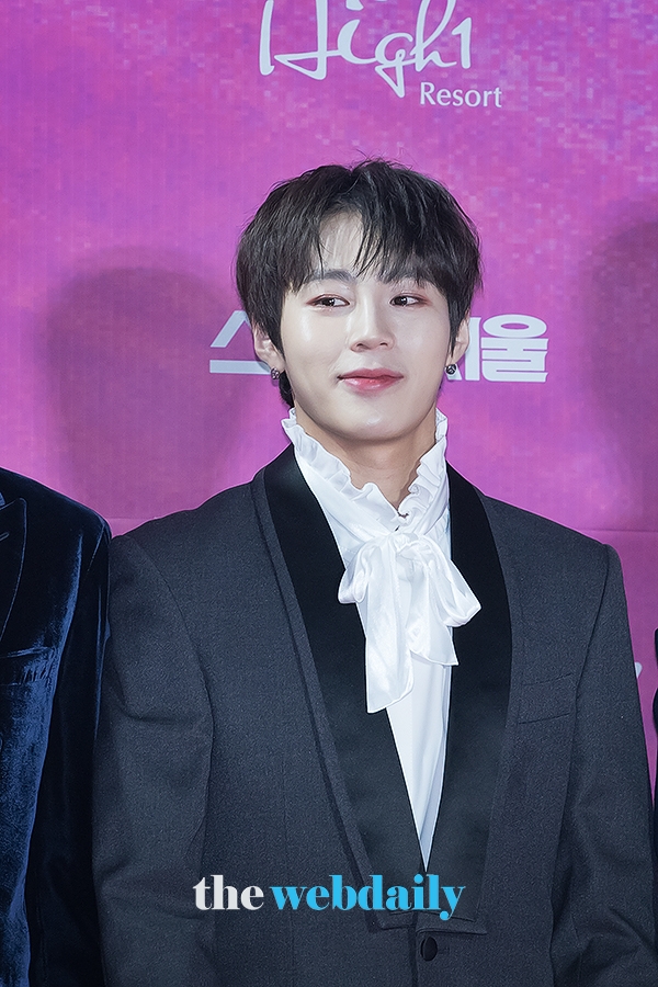 워너원(WannaOne) 하성운, ‘서울가요대상’레드카펫 행사