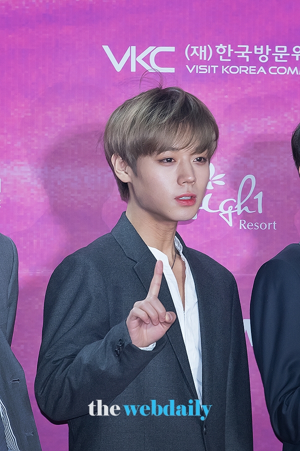 워너원(WannaOne) 박지훈, ‘서울가요대상’레드카펫 행사