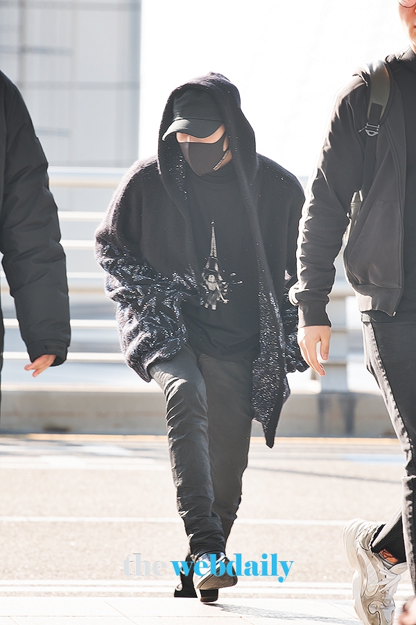 갓세븐(GOT7) 뱀뱀, 인천국제공항 출국 현장