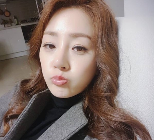오나라 나이, 10년은 젊어 보여/사진=instagram