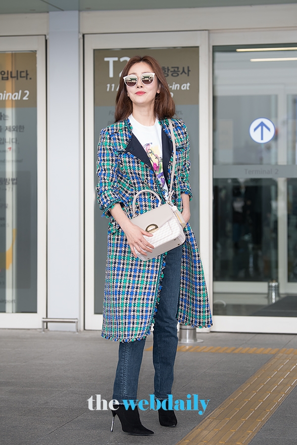 오나라, 인천국제공항 출국 현장
