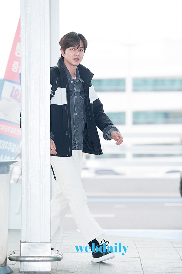유승호, 인천국제공항 출국 현장