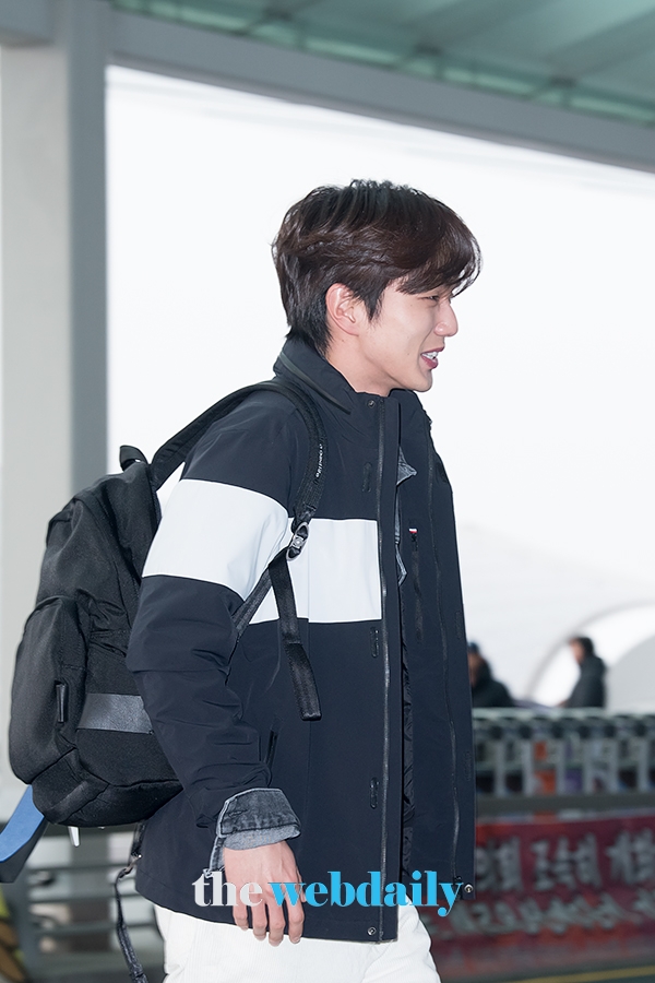 유승호, 인천국제공항 출국 현장