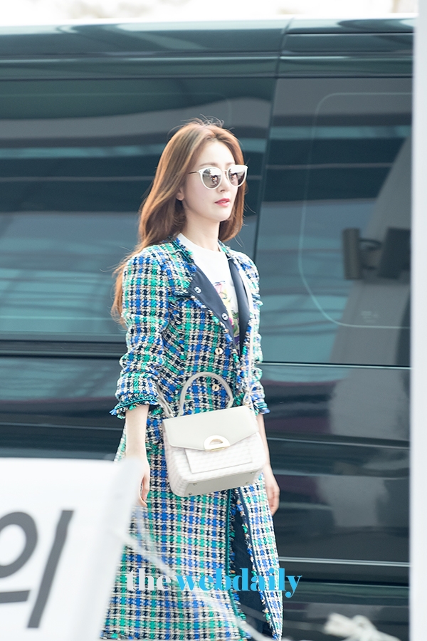 오나라, 인천국제공항 출국 현장