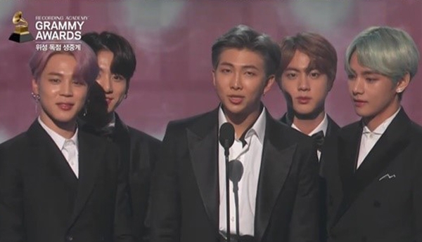 출처 : 방탄 그래미 현장 모습 / 엠넷화면