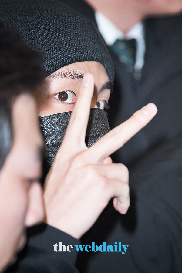 방탄소년단(BTS) 뷔, 인천국제공항 입국 현장