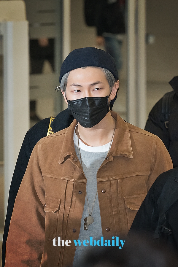 방탄소년단(BTS) RM, 인천국제공항 입국 현장