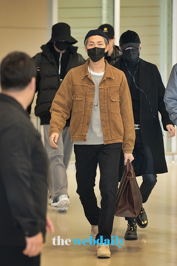 방탄소년단(BTS) RM, 인천국제공항 입국 현장