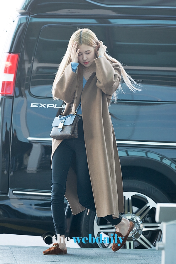 BLACKPINK(블랙핑크) 로제, 인천국제공항 출국 현장