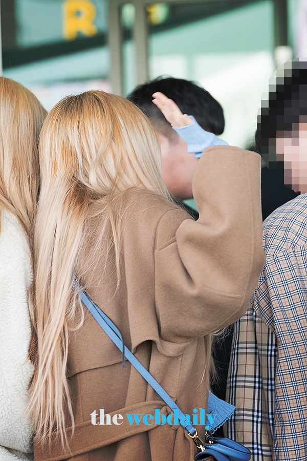 BLACKPINK(블랙핑크) 로제, 인천국제공항 출국 현장