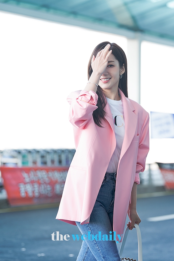박민영, 인천국제공항 출국 현장