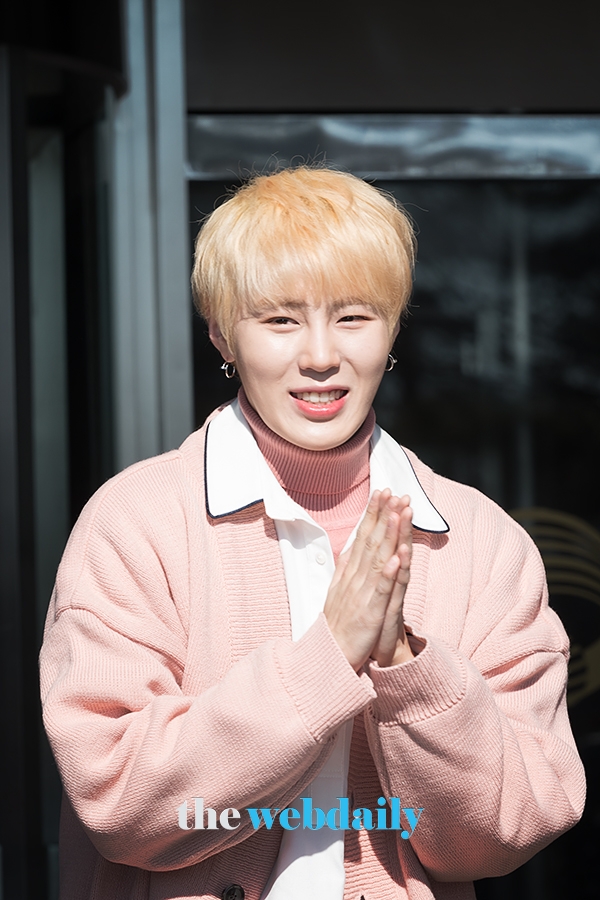 하성운, KBS2 '대국민 토크쇼 안녕하세요' 출근길 현장