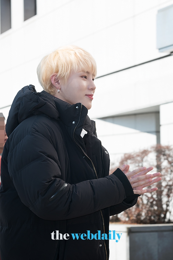 하성운, KBS2 '대국민 토크쇼 안녕하세요' 출근길 현장