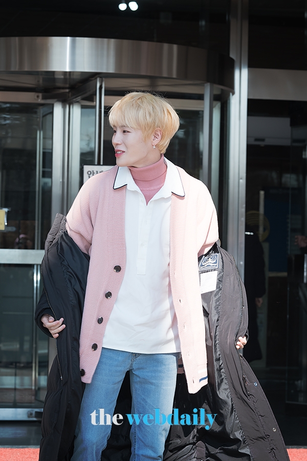 하성운, KBS2 '대국민 토크쇼 안녕하세요' 출근길 현장