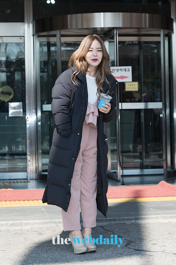 서유리, KBS2 '대국민 토크쇼 안녕하세요' 출근길 현장