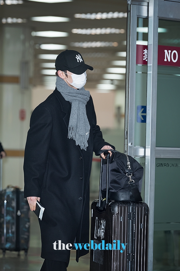 뉴이스트 황민현, 김포국제공항 입국 현장