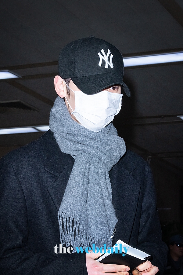 뉴이스트 황민현, 김포국제공항 입국 현장