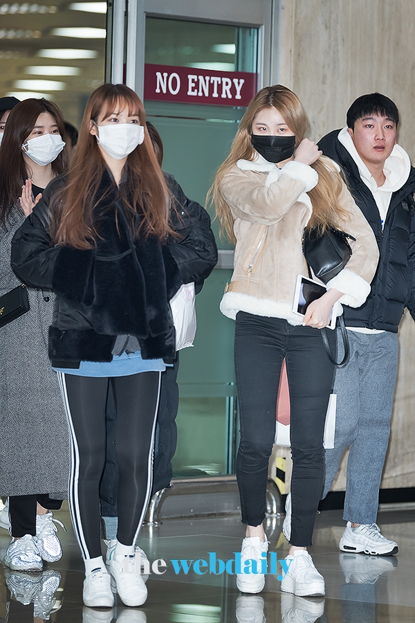 아이즈원(IZONE) 김채원-이채연, 김포국제공항 입국 현장