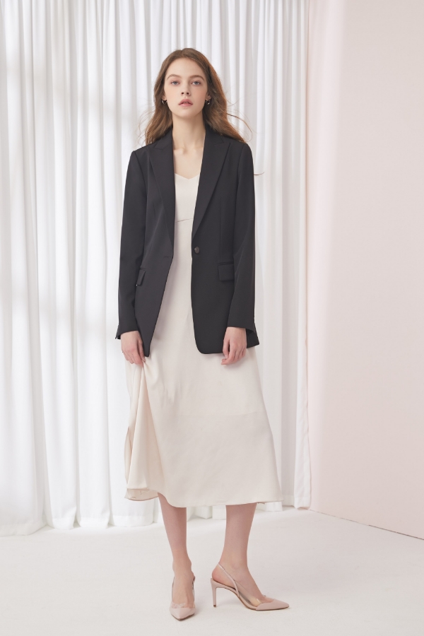 현대홈쇼핑, 미국 패션 브랜드 ‘AK앤클라인’ 의류 단독 론칭