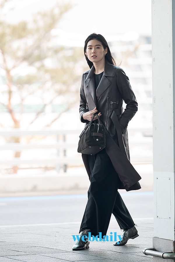 정은채, 인천국제공항 출국 현장