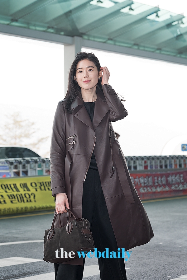 정은채, 인천국제공항 출국 현장