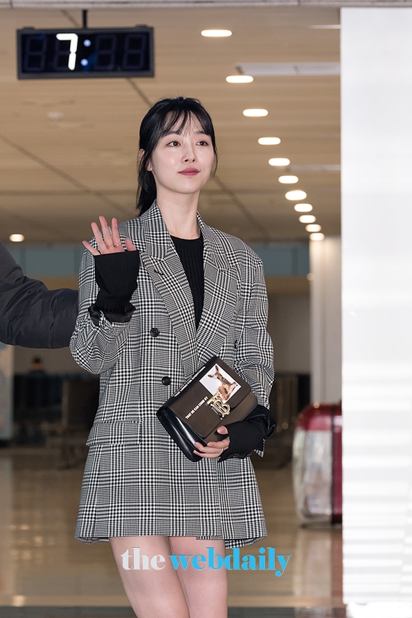 설리, 김포국제공항 국내선 출발 현장
