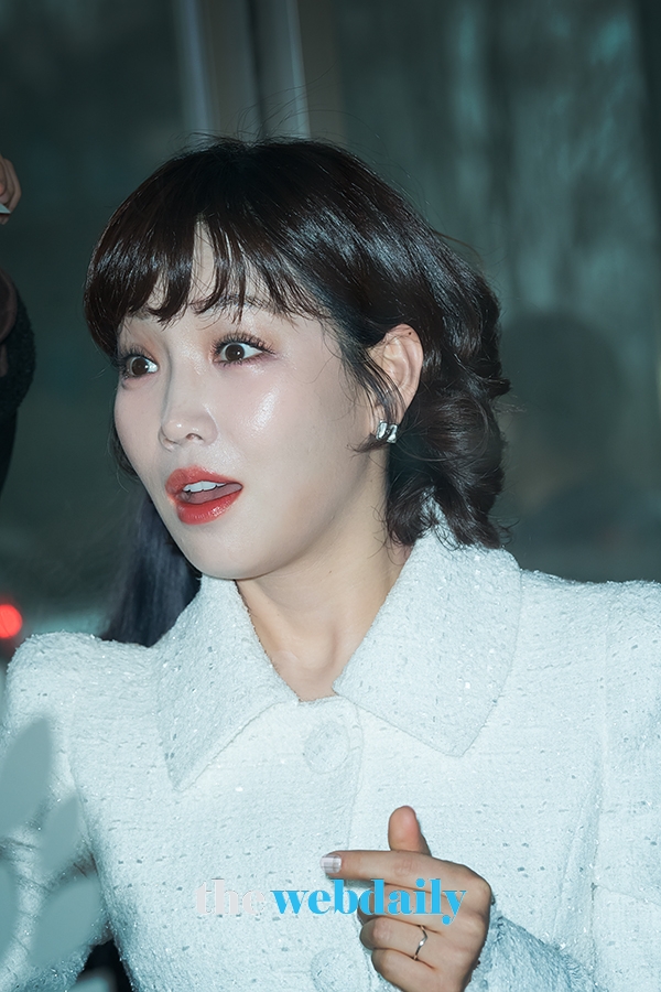 이유리, DPC 런칭 포토월 행사 현장