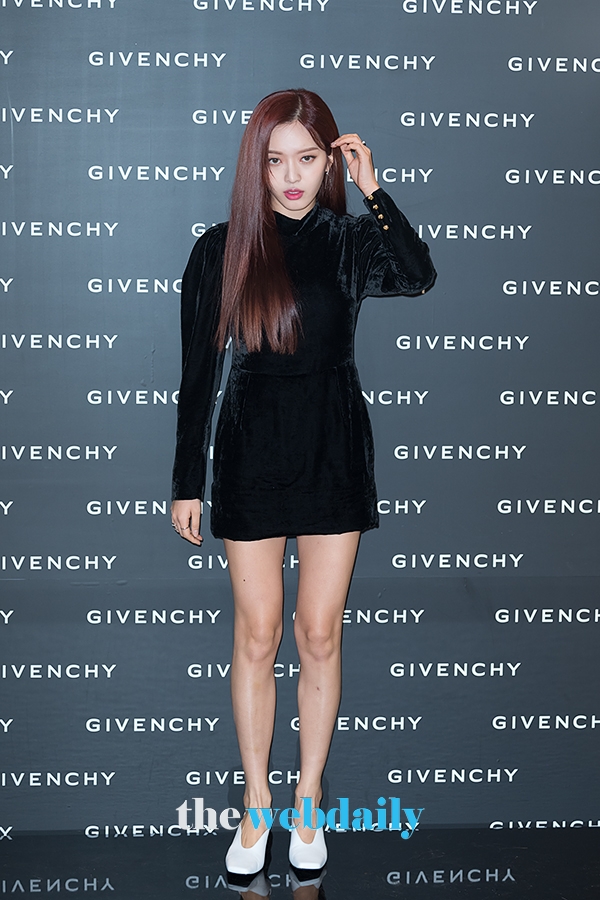 AOA 찬미, 지방시 땡 꾸뛰르 에버웨이 에디션 론칭 포토월 행사 현장