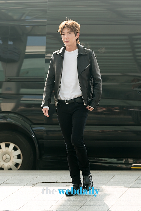 이준기, 인천국제공항 출국 현장