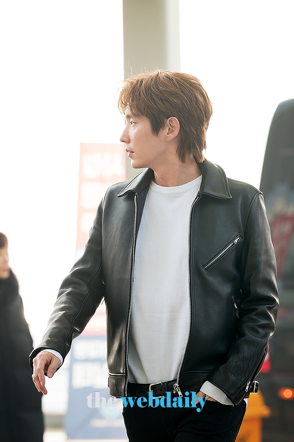 이준기, 인천국제공항 출국 현장