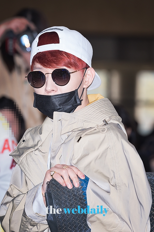 박유천, 김포국제공항 출국 현장