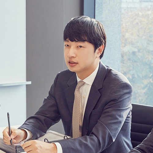 유사강간죄, 정확히 알고 대응하려면 형사전문변호사의 도움 필수적