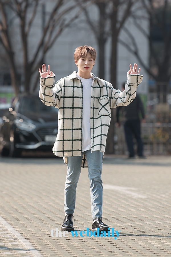 하성운, SBS 라디오 두시탈출 컬투쇼' 출근길 현장