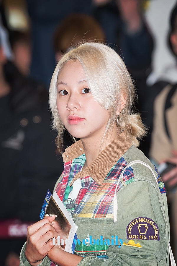 TWICE(트와이스) 채영, 김포국제공항 출국 현장