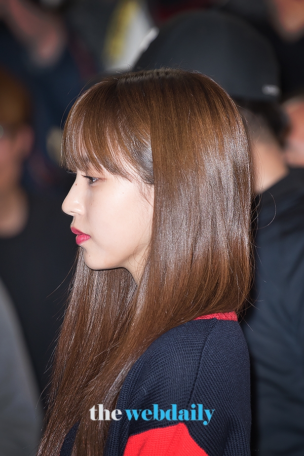 TWICE(트와이스) 미나, 김포국제공항 출국 현장