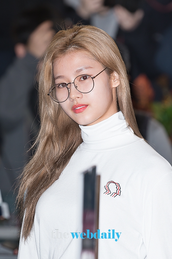 TWICE(트와이스) 사나, 김포국제공항 출국 현장