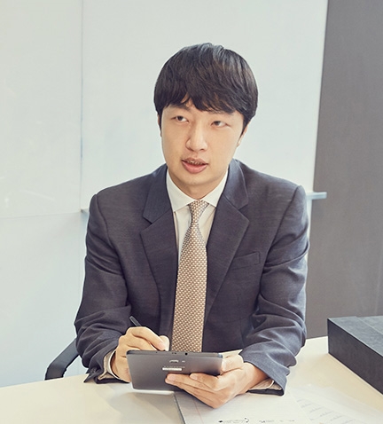 형사전문변호사 “강제추행 등 성범죄 혐의, 변호사 조력 있어야”